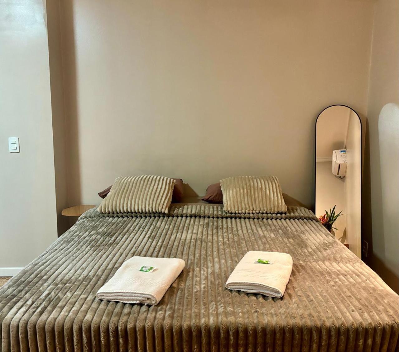 Hotelcity 布吕斯克 外观 照片